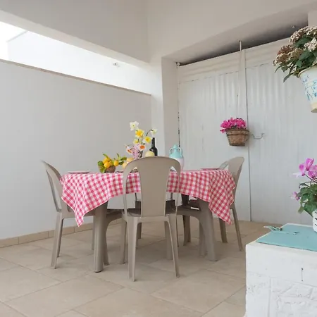 I Trulli Di Mina - Trullo Girasole Holiday home Locorotondo